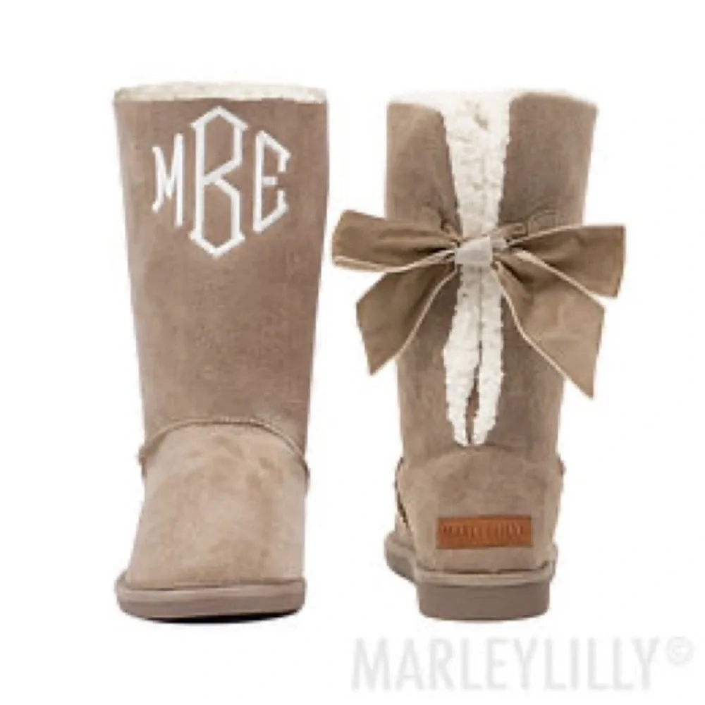Marley Lilly Sherpa tie boots NOT monogrammed - Picture 1 of 6